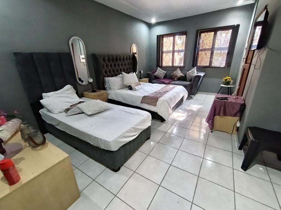 1 Bedroom Property for Sale in Brandwag Free State